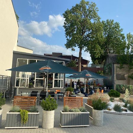 Bohema Hotel Telšiai Екстериор снимка