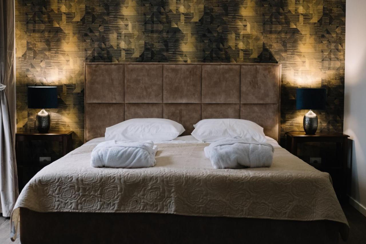 Bohema Hotel Telšiai Екстериор снимка