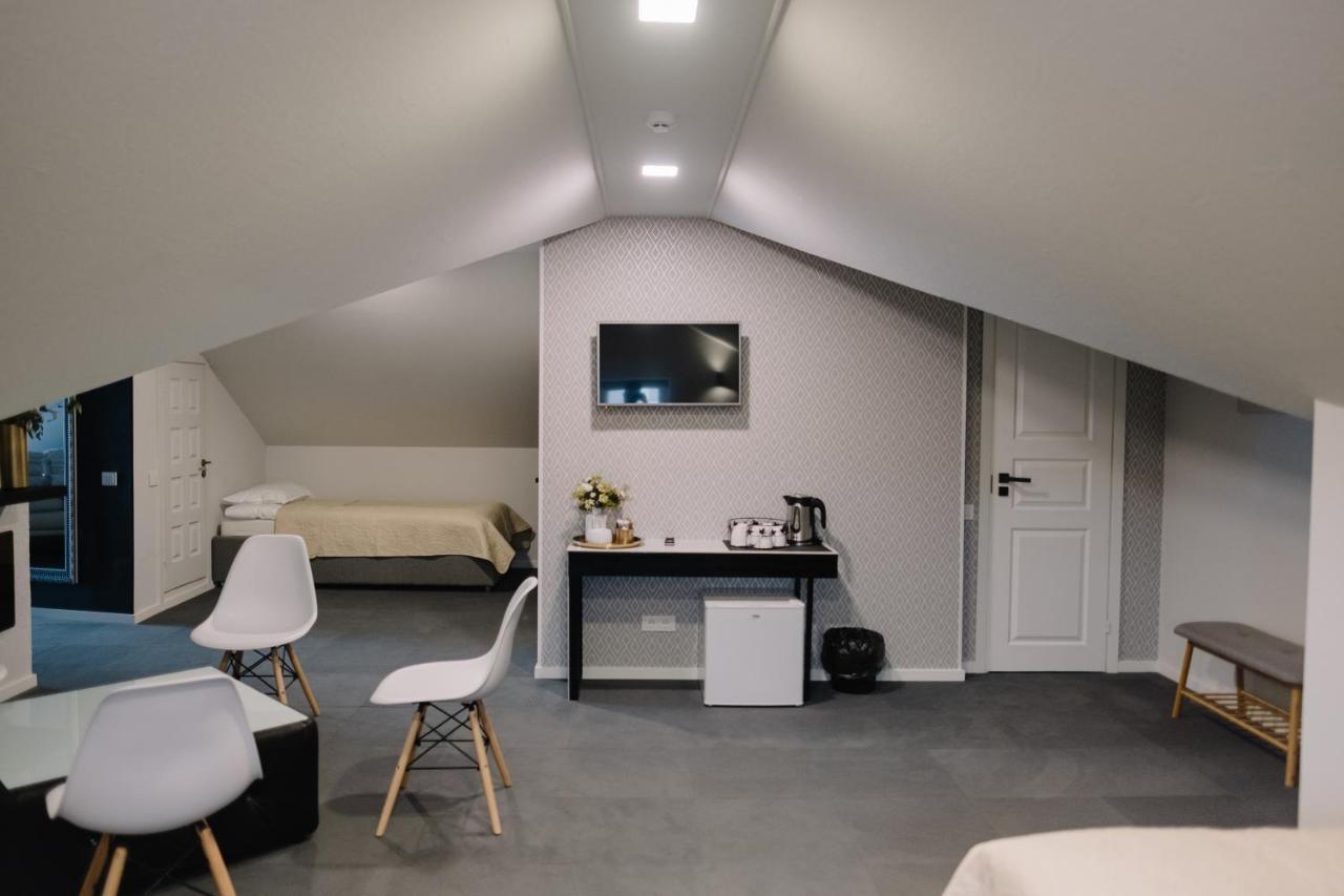 Bohema Hotel Telšiai Екстериор снимка