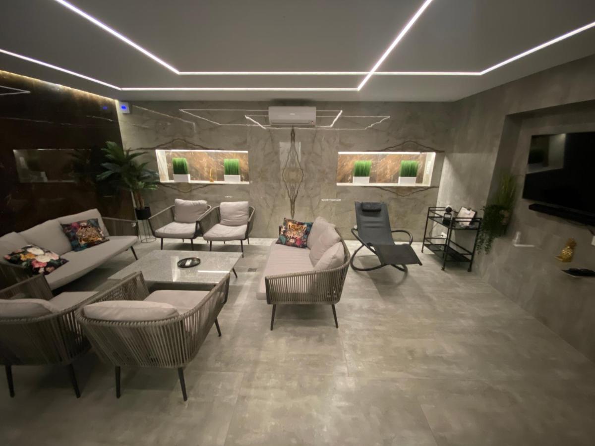 Bohema Hotel Telšiai Екстериор снимка