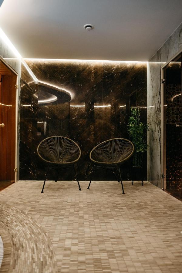 Bohema Hotel Telšiai Екстериор снимка